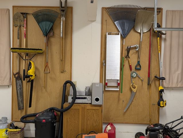 624 Hacienda Place, Greenwood, IN 46143