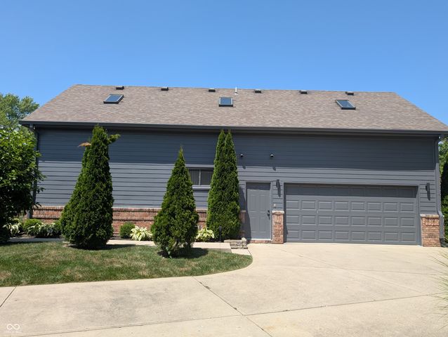 624 Hacienda Place, Greenwood, IN 46143