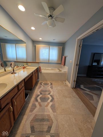 624 Hacienda Place, Greenwood, IN 46143