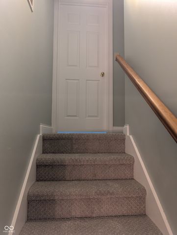 624 Hacienda Place, Greenwood, IN 46143