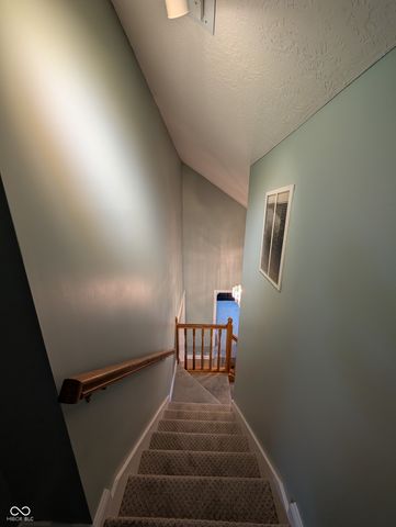 624 Hacienda Place, Greenwood, IN 46143