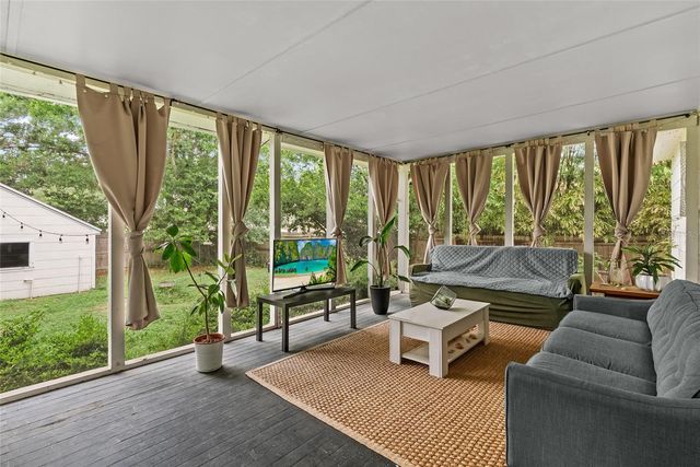 1510 14TH STREET N, St Petersburg, FL 33704