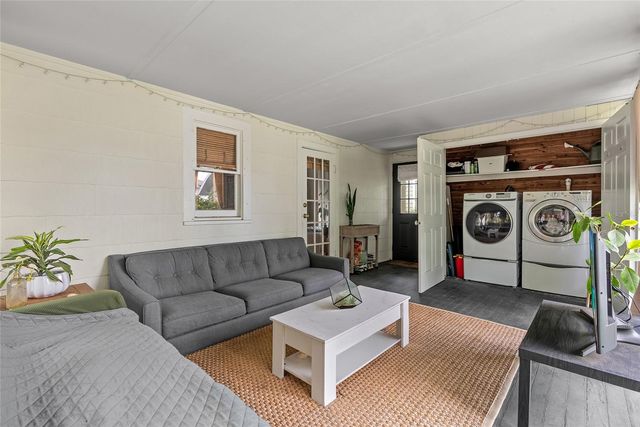 1510 14TH STREET N, St Petersburg, FL 33704