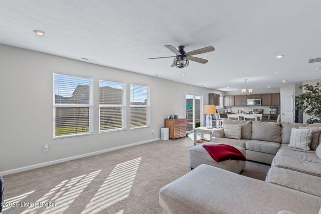 1305 Bogard Ln, Mt Washington, KY 40047