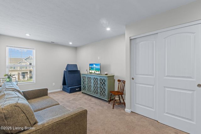 1305 Bogard Ln, Mt Washington, KY 40047