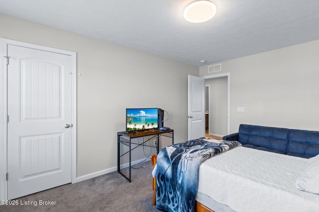 1305 Bogard Ln, Mt Washington, KY 40047