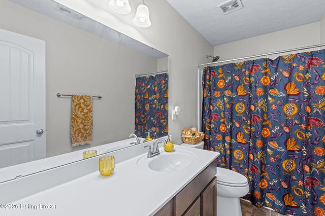 1305 Bogard Ln, Mt Washington, KY 40047