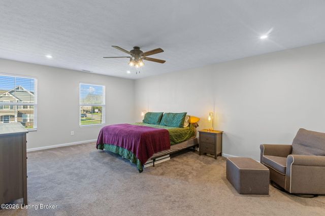 1305 Bogard Ln, Mt Washington, KY 40047