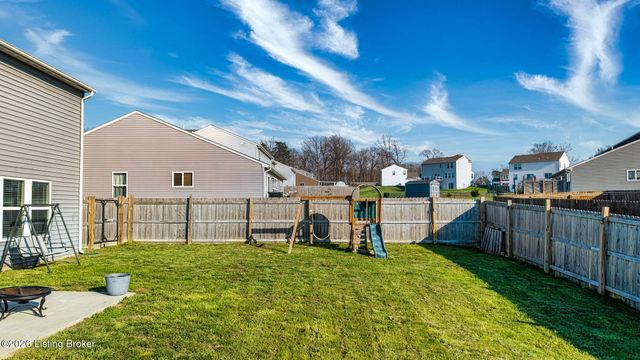 1305 Bogard Ln, Mt Washington, KY 40047