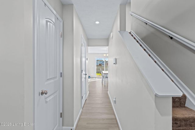 1305 Bogard Ln, Mt Washington, KY 40047