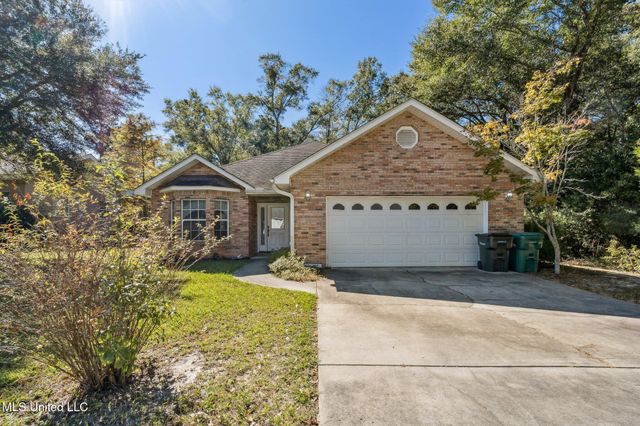 9624 Kini Place, Diamondhead, MS 39525