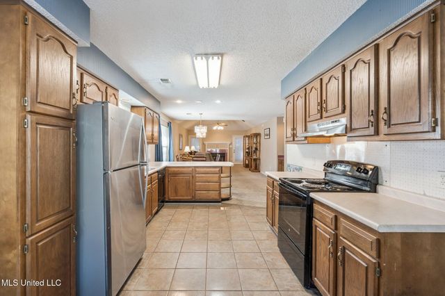 9624 Kini Place, Diamondhead, MS 39525