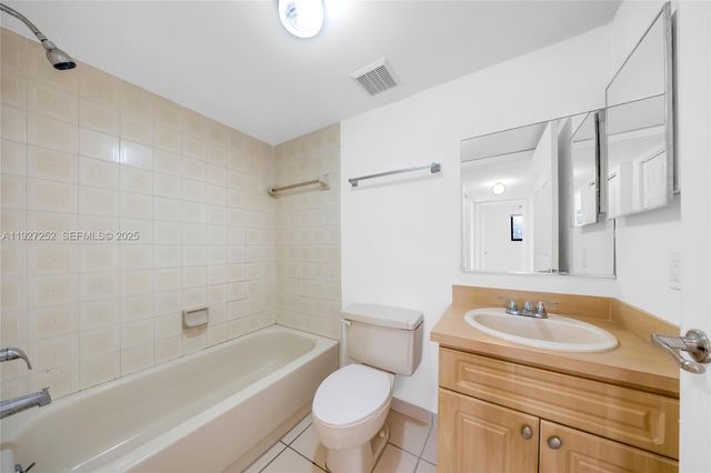 5765 W 25th Ct 411, Hialeah, FL 33016