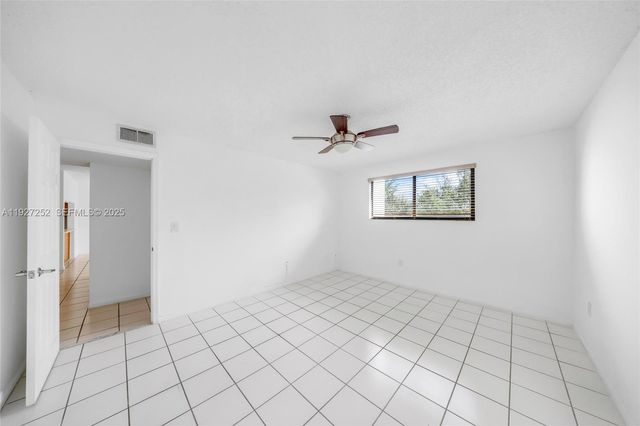 5765 W 25th Ct 411, Hialeah, FL 33016