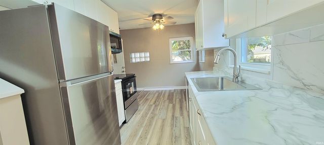 726 S Falcon Street, South Bend, IN 46619