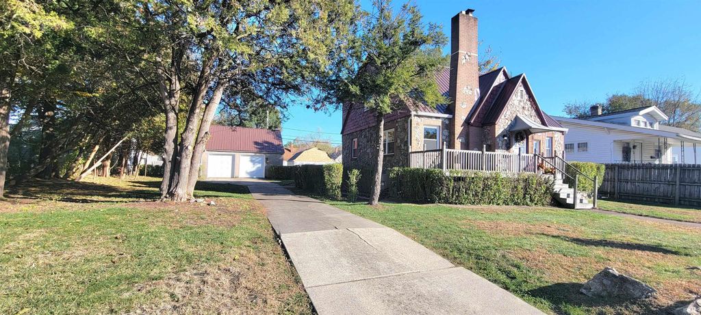 726 S Falcon Street, South Bend, IN 46619