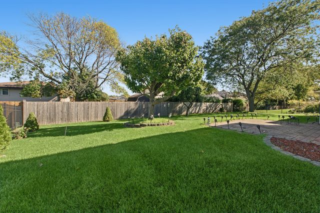 15551 Frances Lane, Orland Park, IL 60462