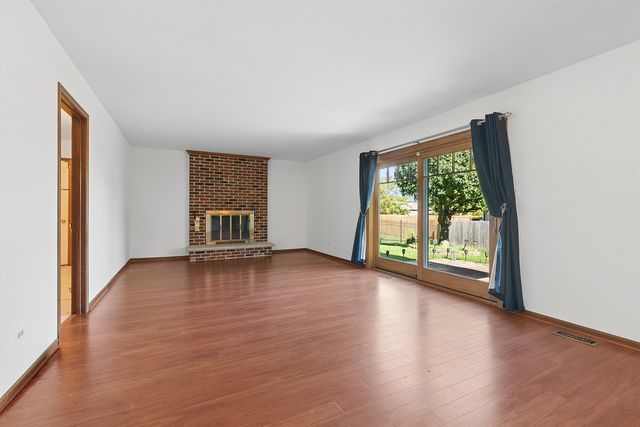 15551 Frances Lane, Orland Park, IL 60462