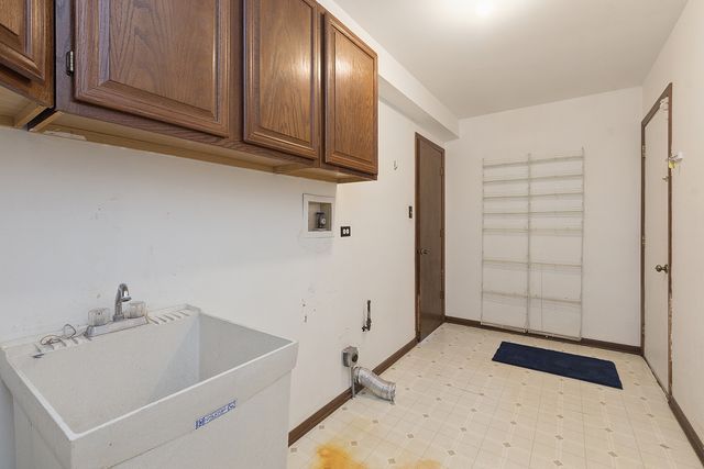 15551 Frances Lane, Orland Park, IL 60462