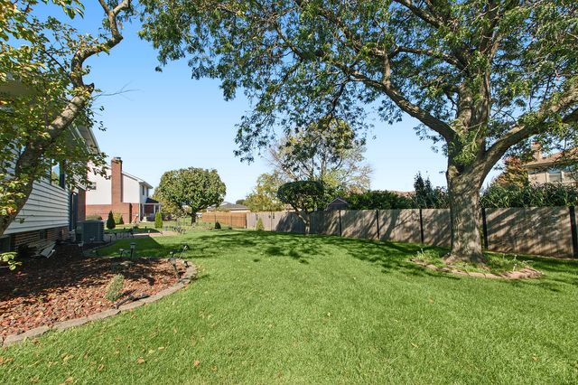 15551 Frances Lane, Orland Park, IL 60462
