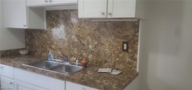 21971 Crystal Avenue, Euclid, OH 44123