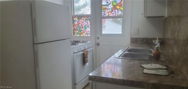 21971 Crystal Avenue, Euclid, OH 44123