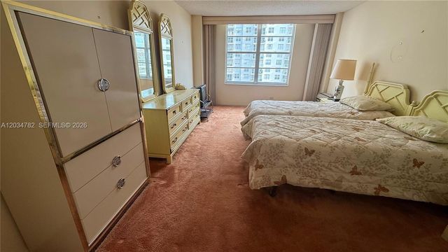 231 174th St 911, Sunny Isles Beach, FL 33160