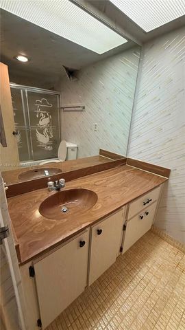 231 174th St 911, Sunny Isles Beach, FL 33160