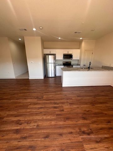 317 W Main Street 202, Denison, TX 75020