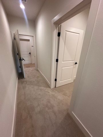 317 W Main Street 202, Denison, TX 75020