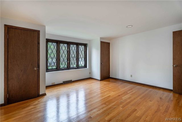 121 Deer Run, Amherst, NY 14221