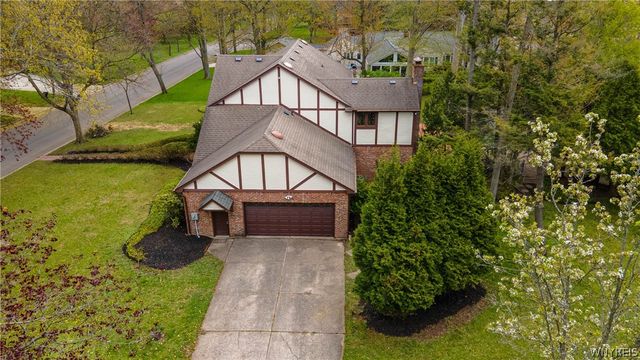 121 Deer Run, Amherst, NY 14221