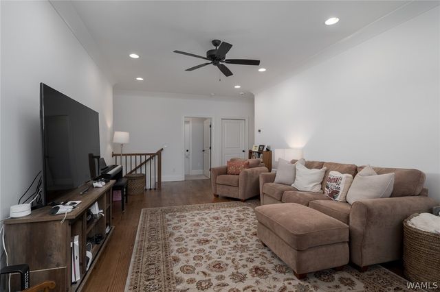 5802 Edgefield, Tuscaloosa, AL 35406