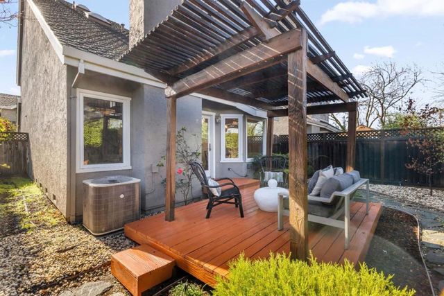 1292 Foxwood Way, San Jose, CA 95118