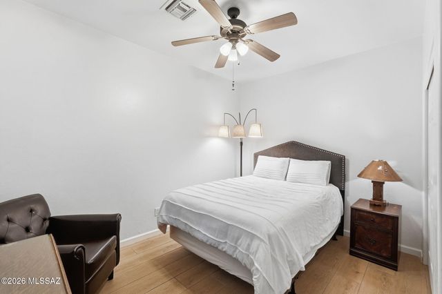 433 W Deerwood Lane, Green Valley, AZ 85614