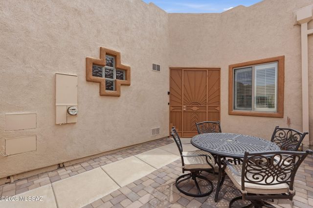433 W Deerwood Lane, Green Valley, AZ 85614