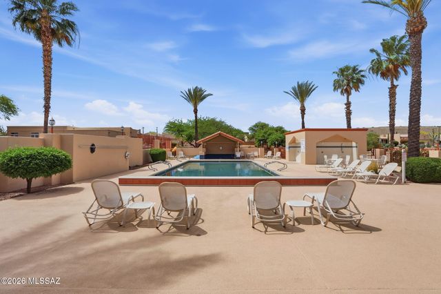 433 W Deerwood Lane, Green Valley, AZ 85614