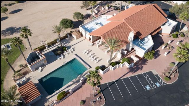 433 W Deerwood Lane, Green Valley, AZ 85614