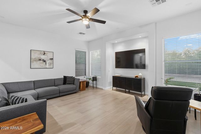 33802 N 23rd Drive, Phoenix, AZ 85085