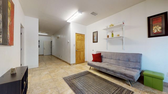218 Cynthia Loop NW C, Albuquerque, NM 87114