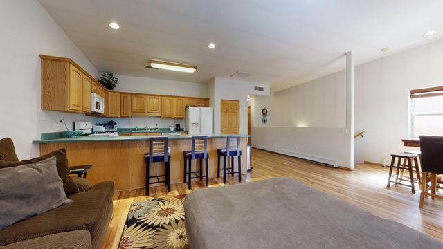 218 Cynthia Loop NW C, Albuquerque, NM 87114