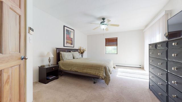 218 Cynthia Loop NW C, Albuquerque, NM 87114