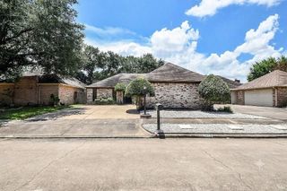 7815 Hummingbird Street, Houston, TX 77071