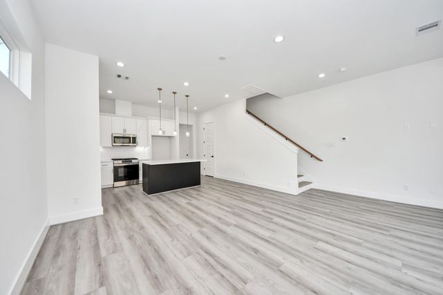 7012 & 7014 Saint Augustine Street, Houston, TX 77021