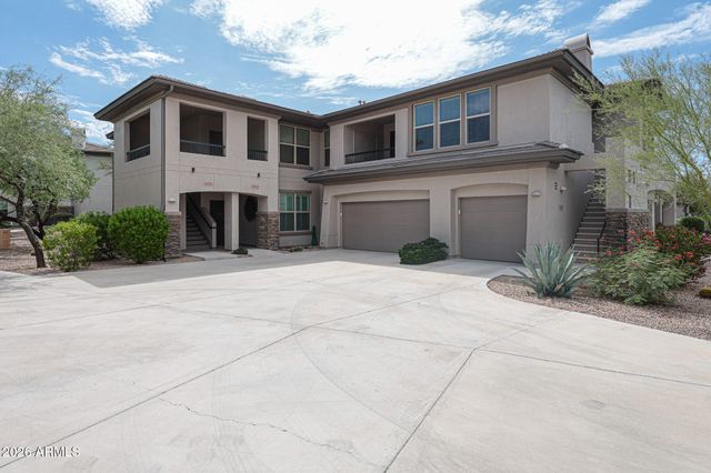 33575 N DOVE LAKES Drive 2033, Cave Creek, AZ 85331