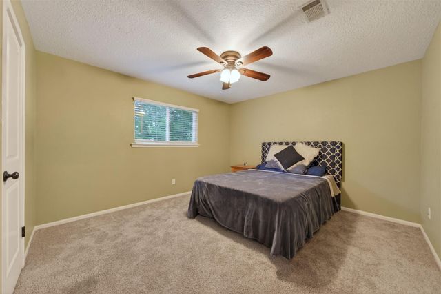 19919 Sundance Drive, Humble, TX 77346