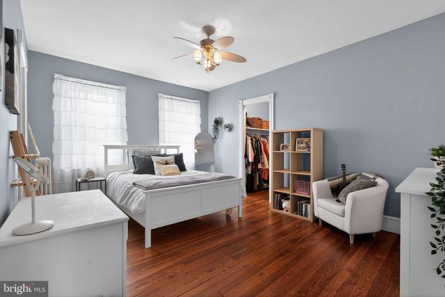 704 MAIN ST, Riverton, NJ 08077