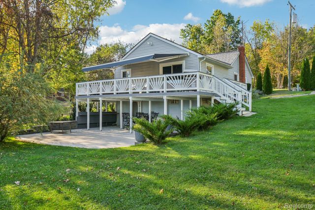 471 Lou Alice Drive, Columbiaville Village, MI 48421