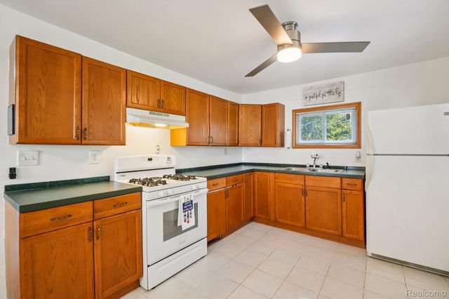 471 Lou Alice Drive, Columbiaville Village, MI 48421