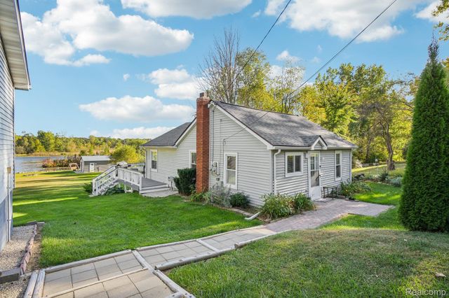 471 Lou Alice Drive, Columbiaville Village, MI 48421